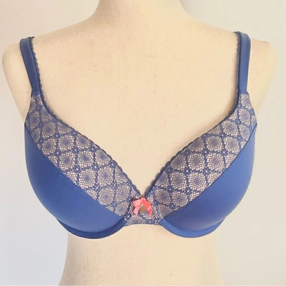 Victoria’s Secret Body by Victoria Padded Perfect Coverage 32DDD Periwinkle